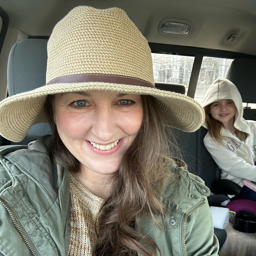 Meet your Posher, Jennifer